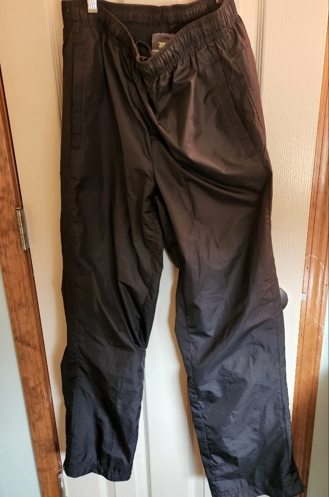 Tek Gear swishy running pants zip ankle size Small black *petite*